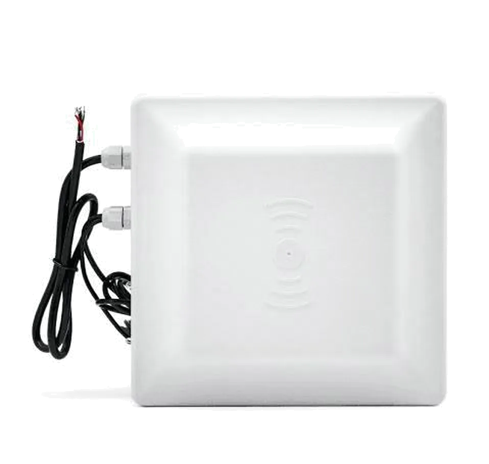 Antennas & gateways